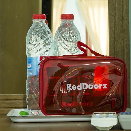 Reddoorz Near Cilandak Town Square Hotell Jakarta Exteriör bild