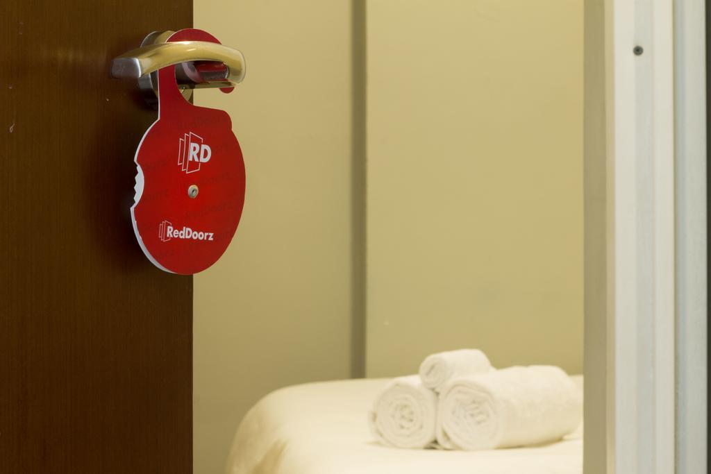 Reddoorz Near Cilandak Town Square Hotell Jakarta Exteriör bild
