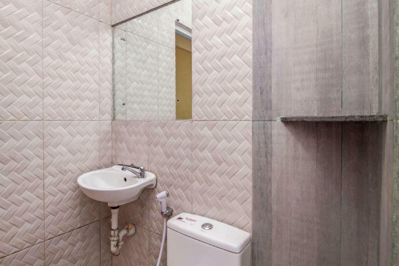 Reddoorz Near Cilandak Town Square Hotell Jakarta Exteriör bild